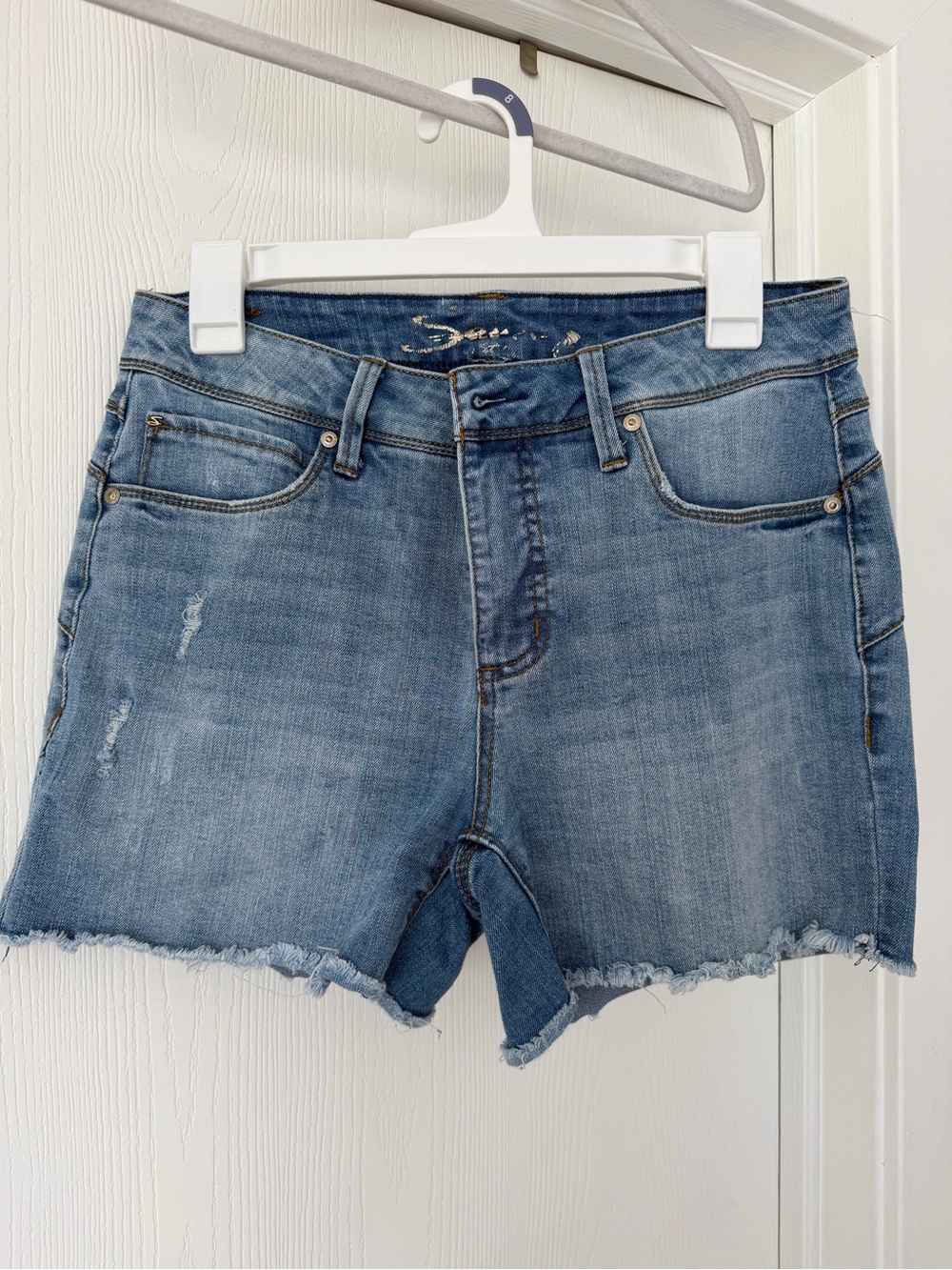 Seven7 Jeans Shorts - Light Wash
